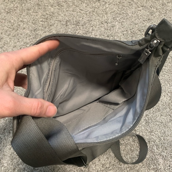 Baggalini Gray Leopard Print Crossbody Bag - Picture 5 of 8